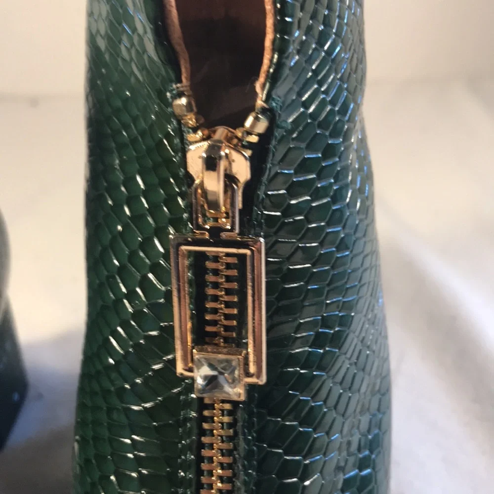 Women’s Green Reptile Textured Patent Leather Front Zipper Pointy Toe Ankle Boot